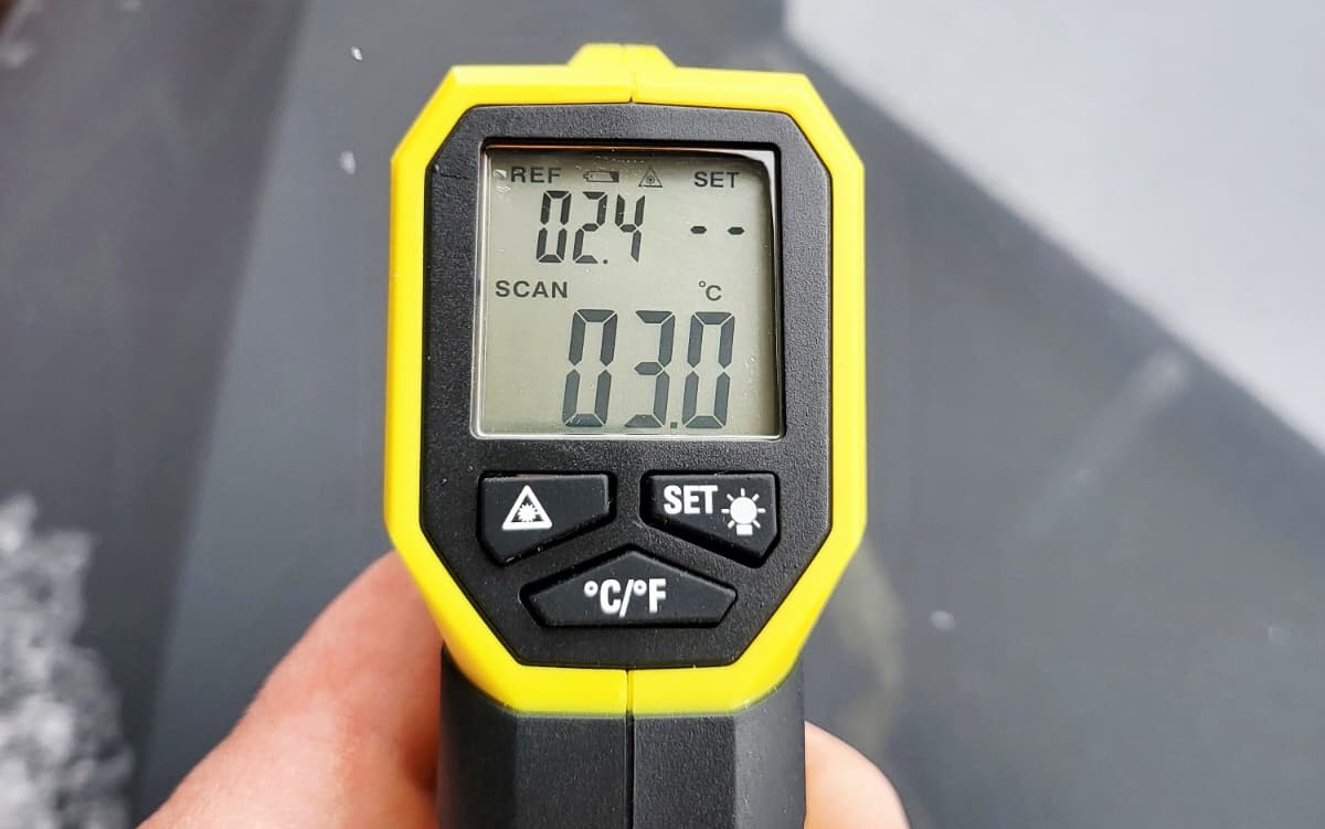 Temperaturmessung während Ausbeultechnik 